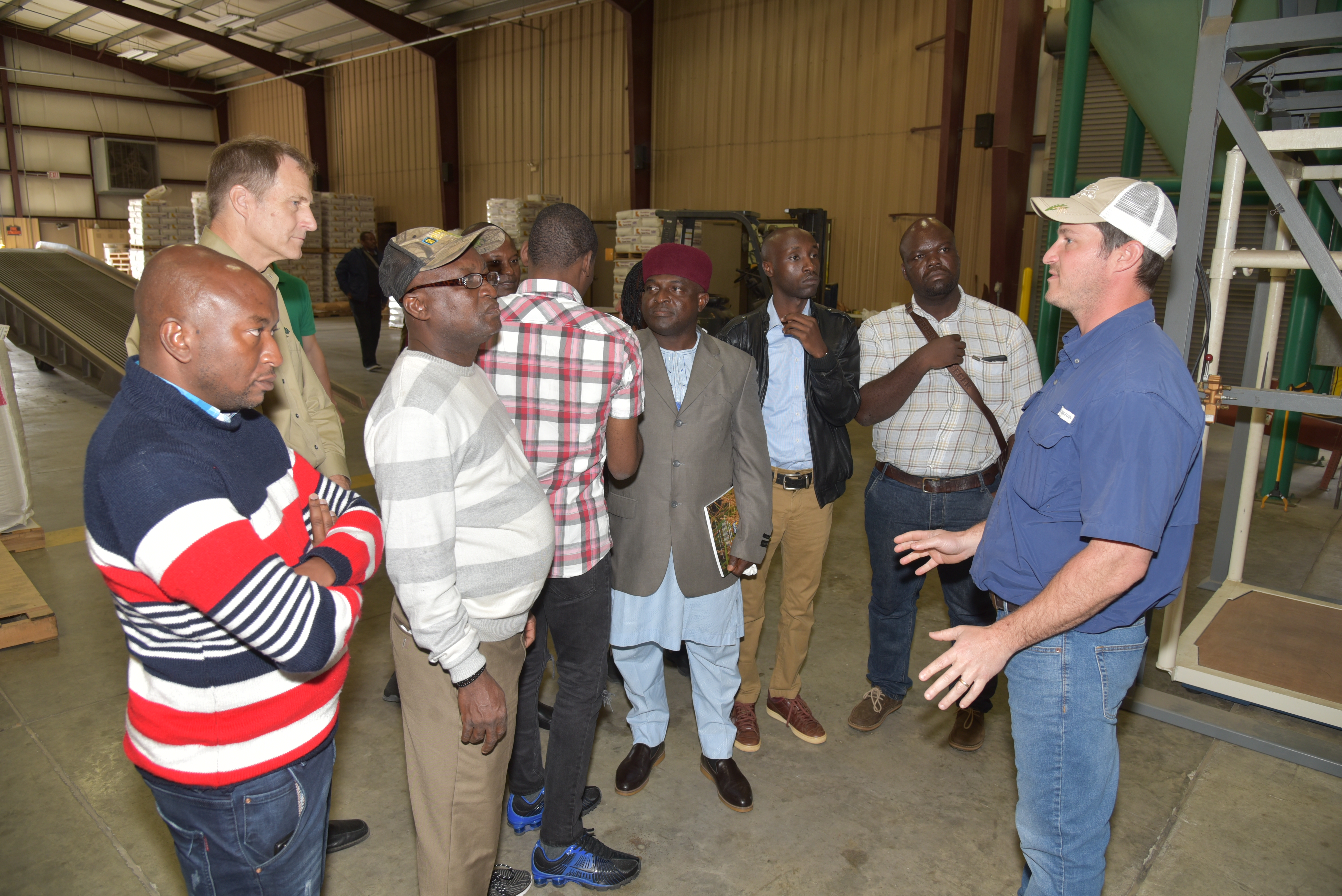 AgCenter rice station hosts leadership class, African visitors 